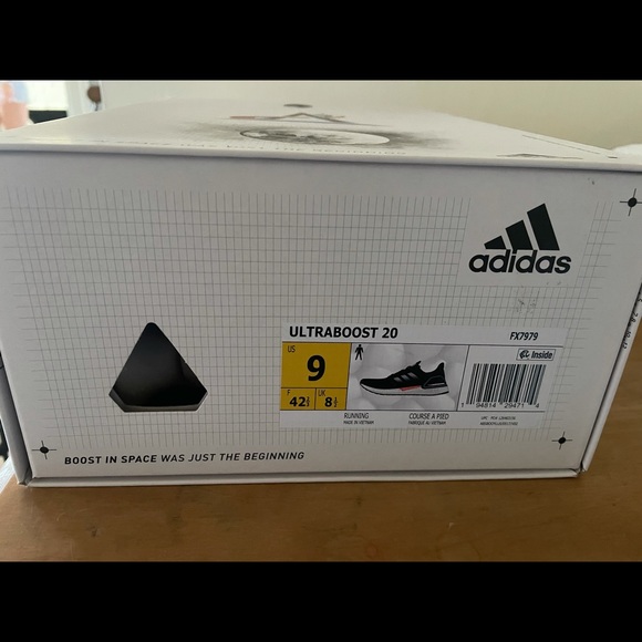 Men’s 9/ women’s 10.5 running shoes - Picture 3 of 3